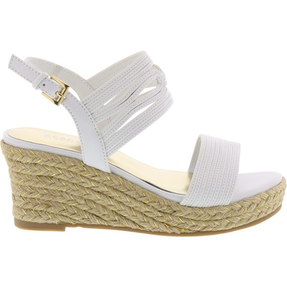 Kenneth Cole Kids Shoes - Kids Size 13 - Picture 2 of 4